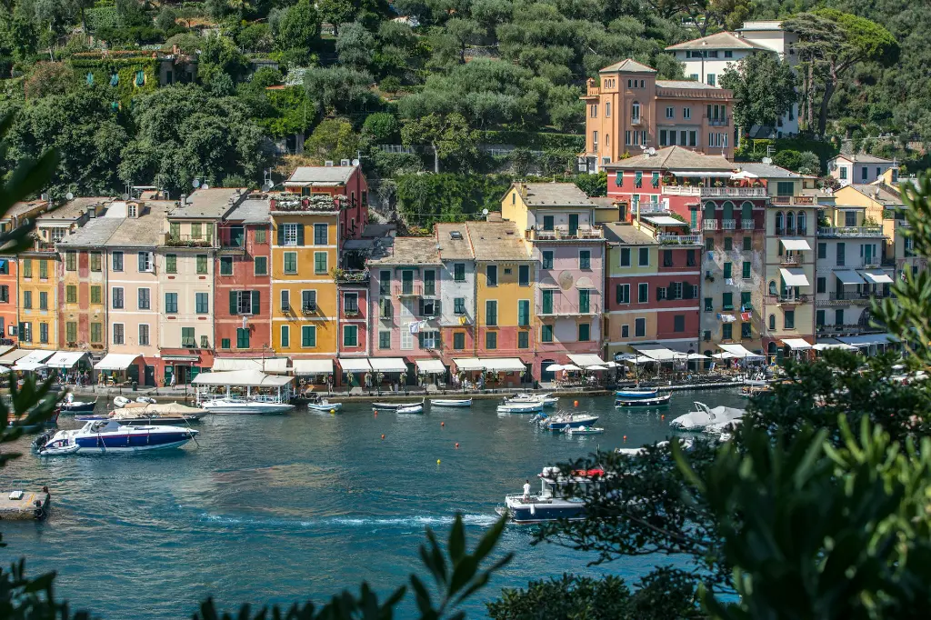 unsplash_vzvuocVk2Io_portofino.webp